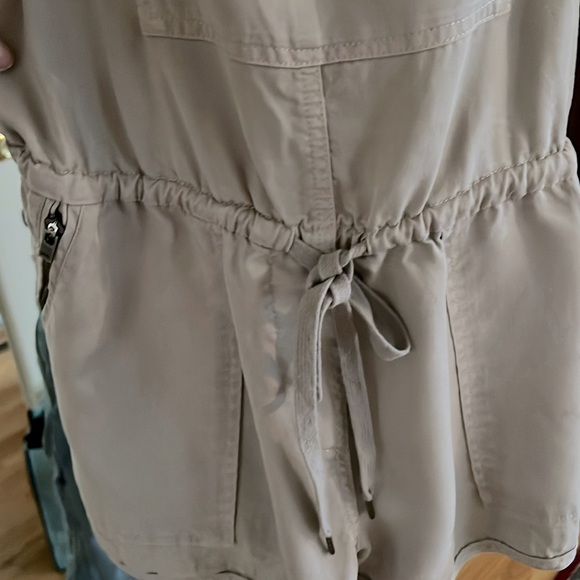 7/$20 Aritzia Wilfred Free XS overall romper - good condition. Women’s. - Picture 6 of 12